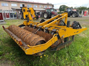 Prodej hloubkového kypřiče McConnel 3000 - 4