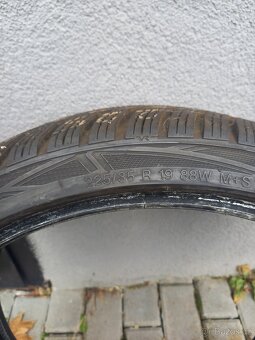 Zimní pneu Vredestein 225/35 R19 88W - 4