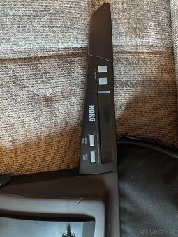 Prodám keytar KORG model RK-100S - 4