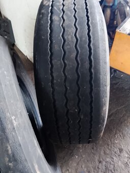 Nákladní pneumatiky 385/65 R22.5 - 4