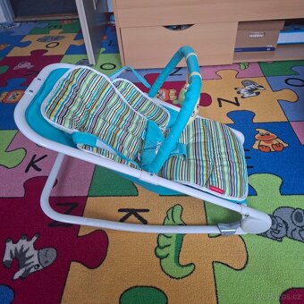 Hrací a vibrující lehátko - 4