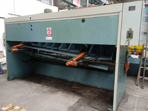 hydraulické tabulové nůžky CNTA 3150/ 10 A - 4