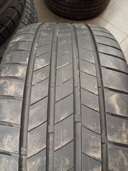 Bridgestone 255/45 R18 103H - 4