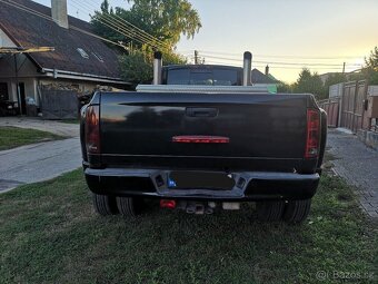 Dodge RAM 3500 - 4