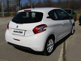 Peugeot 208 1.0 VTi , 50 kW benzín, 2015 - 4