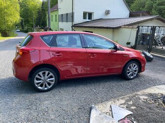 Toyota Auris 1.8 hybrid TOP STAV - 4