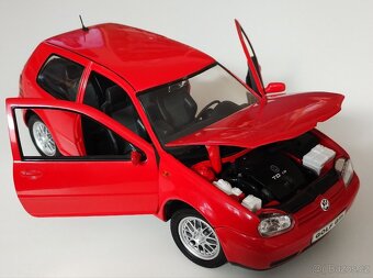 VW Golf 4 GTi 1/18 - 4