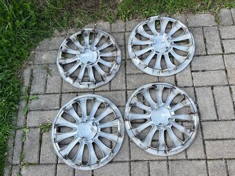 4x poklice originál Škoda R15 - zachovalé - 4