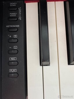 Digitální piano YAMAHA YDP-162 - židle zdarma - 4