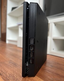 Playstation 4 Slim (CUH-2016B) 1TB černá - 4