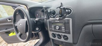 Ford Focus Hatchback 2007 - 4
