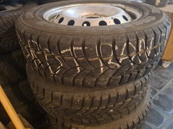 Pneu 205/65/16 - 4