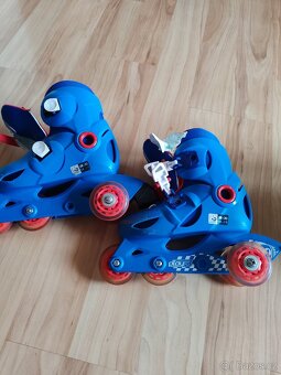 Kolečkové brusle Oxelo 28-30,helma Crivit dětská L-XL - 4