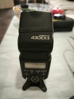 Canon EOS 7D mark 2 - 4