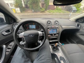 Ford Mondeo 2.2 TDCi Titanium – Černý - 4