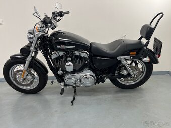 Harley-Davidson Sportster 1200 Custom - 4