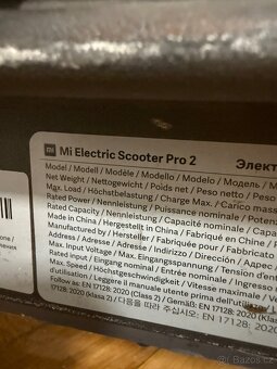 Prodám elektrickou koloběžku Xiaomi Mi Electric Scooter Pro - 4