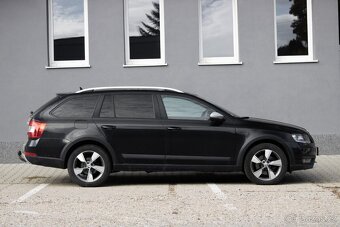 Škoda Octavia Combi SCOUT2.0 TDI DSG 4x4 135kw - 4