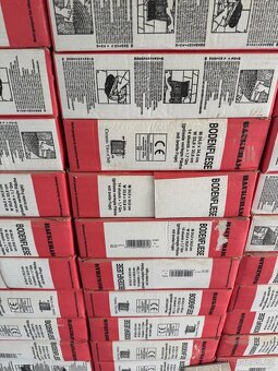 Prodám dlažbu rozměr 34 x 34 cm - 122 m2 - 4