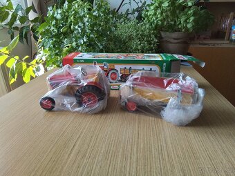 Traktor s valníkem červený - 4