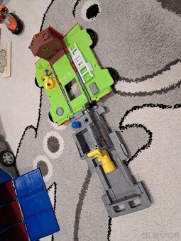 Tlapková patrola - 4