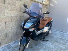 Yamaha Versity 300 - 4