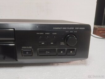 Sony CDP-XE220 Stereofonní přehrávač kompaktních disků (1998 - 4