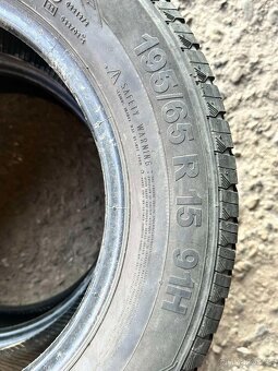 Prodám 2ks letních pneumatik Continental - 4