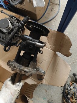 Ford transit 2,2 63 kW motor a díly - 4