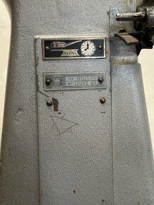 Šicí stroj Minerva sloupový - 4