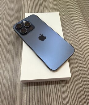 Apple iPhone 15 Pro 128GB Modrý, 100% baterie - 4
