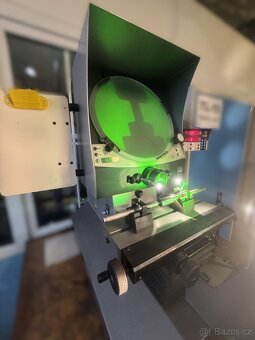 Profil projektor s odměřováním TESA - 4