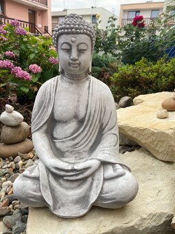 Buddha z betonu - NOVÝ - 4