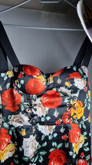 Šaty mini Guess - 4