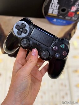 PLAYSTATION 4 PRO - 4