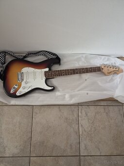 Prodám Fender komplet - 4