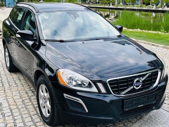 Volvo XC60 2.4D 5VÁLEC 4x4 AUTOMAT NAVIGACE SENZORY - 4