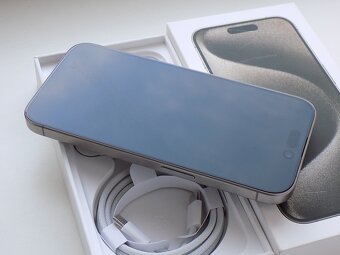 APPLE iPhone 15 Pro 128GB Přírodní titan - ZÁRUKA - TOP STAV - 4