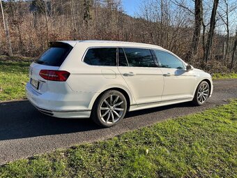 VW Passat 2.0TDi R-line 4x4 - 4