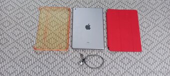 Prodám Apple Ipad A1822 (5. Generace) - 4