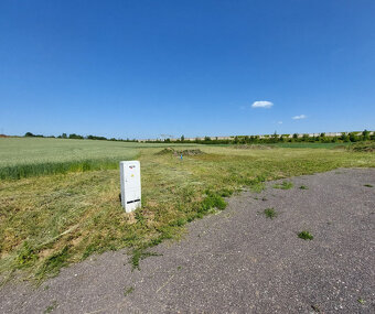 Pozemek 6770 m² u dálnice D3, pro výrobu/skladování/průmysl - 4