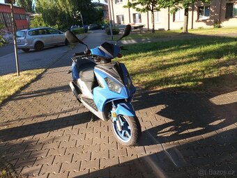 Prodám skútr spíše do města - 4