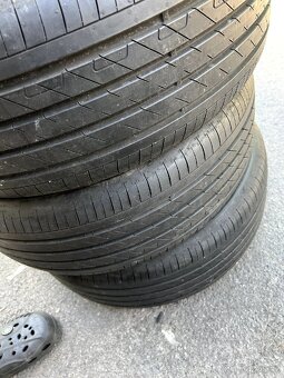 Letni pneu Goodyear 215/50 R18, dot 22, Nove
- 4