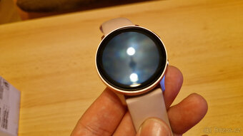 Samsung Galaxy Watch Active 2 - rosegold - 4