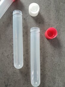 65 ks plastových zkumavek s uzávěrem - 4
