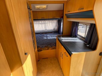 Hobby De luxe 450, 4 osoby, stan, pevná postel - 4