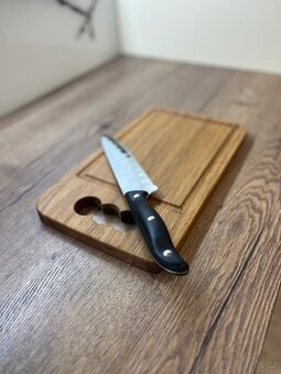 Dubové krájecí prkénko s úchytkou - 4