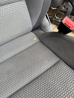 Přední sedačky Golf 6 - 4