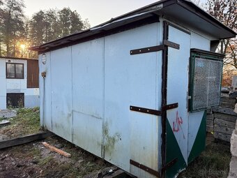 novinový stánek, sklad - 4