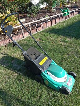 Benzinová a elektrická sekačka - lecně - 4